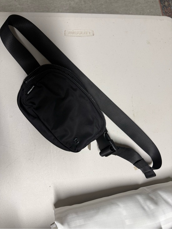 lululemon athletica Handbags - lululemon athletica Black Women's Belt Bag